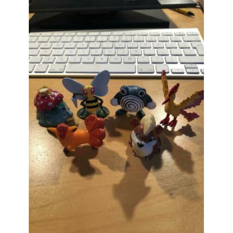 Pokemon figuurtjes
