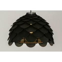 hanglamp hout zwart uniek eettafel tafel slaapkamer bed lamp