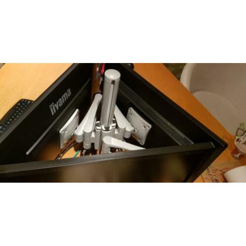Monitor arm Markant