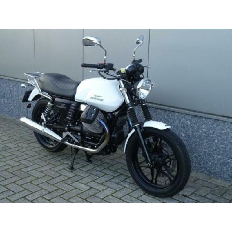 Moto Guzzi V 7 STONE (35KW MOGELIJK) (bj 2014)
