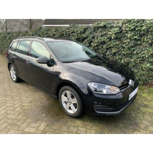 Volkswagen GOLF 1.2 TSi HighLine DSG