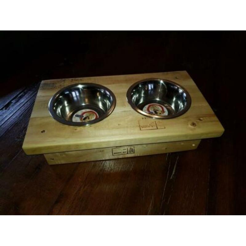 Voerbak voor kleine hond of poes