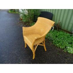 1 nette rieten stoel - kuipstoel - stoeltje van riet