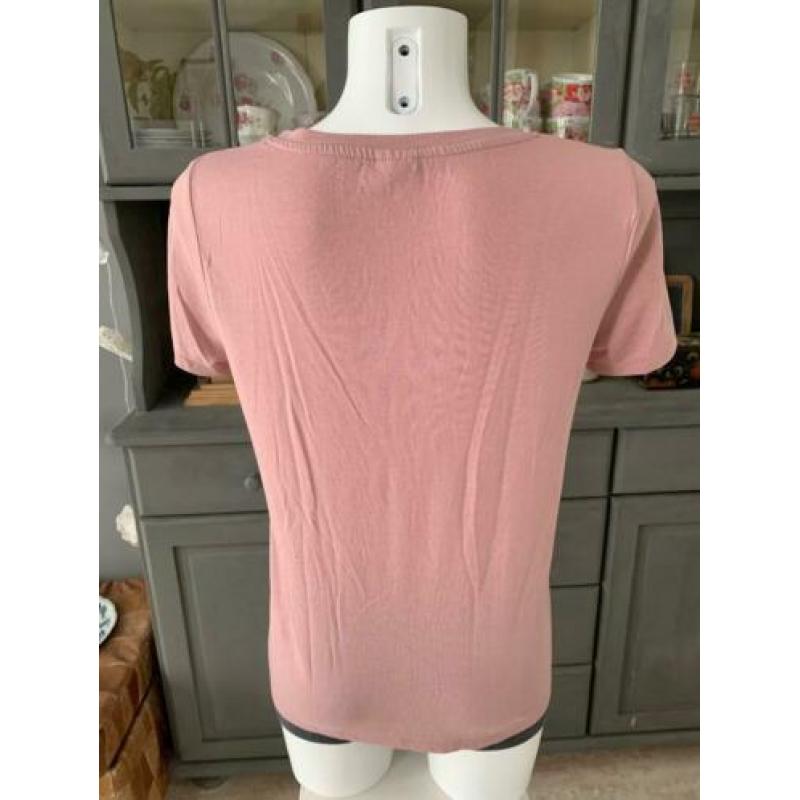 Roze top van Jacqueline de Yong maat S - met V Hals