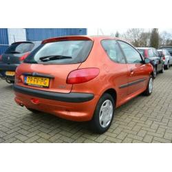 Peugeot 206 1.4 XT APK T/M 27-08-2020 ! ZUINIG & COMPACT ! A