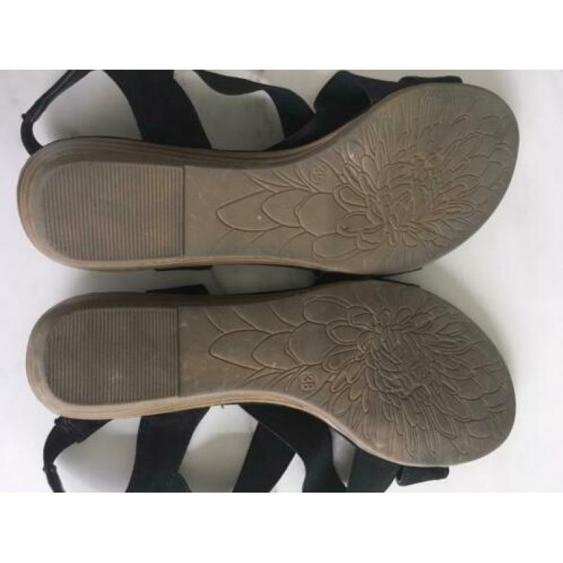 Zwarte dames slippers / sandalen maat 39