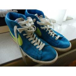 Nike schoenen / sneakers maat 5,5 / 39 in zeer goede staat