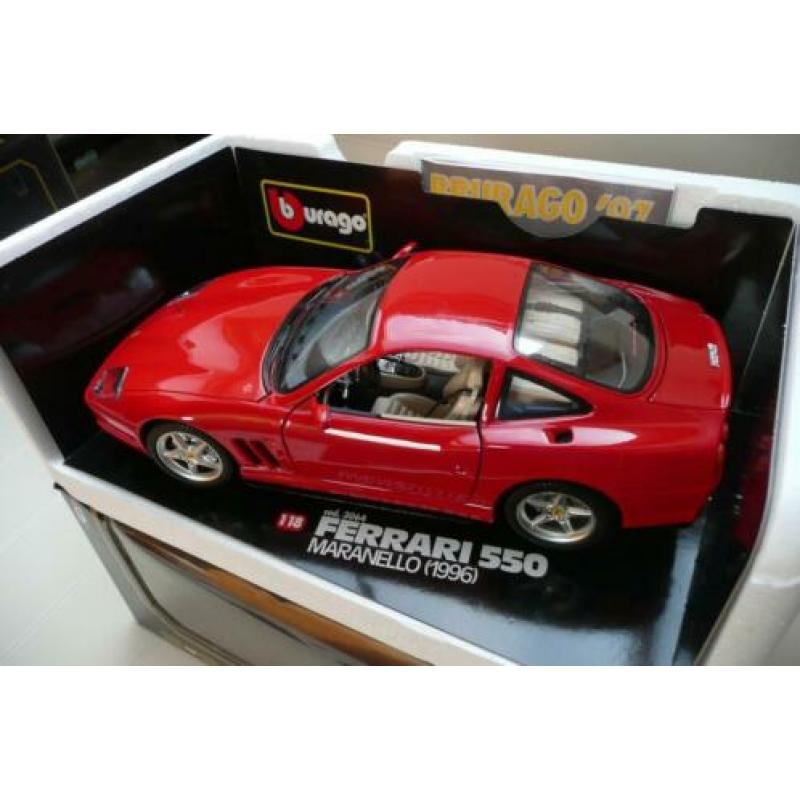 Rode Ferrari 550 Maranello mint in box