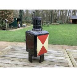Nette en complete mooie oude seinlamp / spoorlamp.