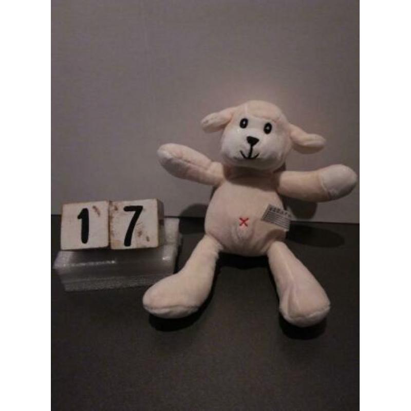 Hema schaap knuffel 19 cm crème met rode x op de buik
