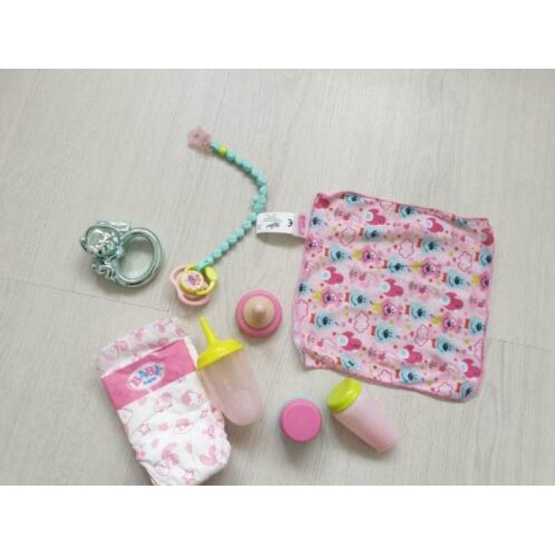 Babyborn verzorgingsset ? Nooit gebruikt en compleet !
