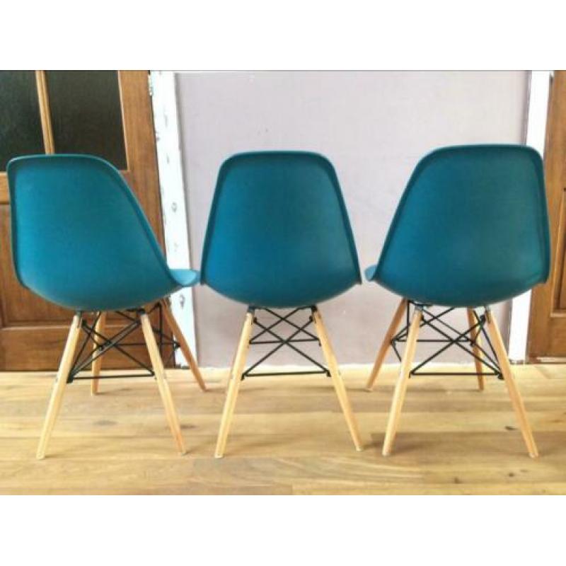 3 DSW chairs Eames stoelen kuipstoelen zgan petrol blauw