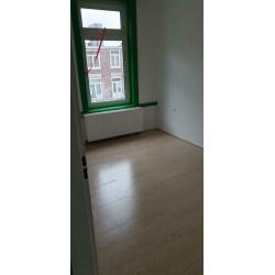 Etage woning twee kamers Den Haag 2572 XE