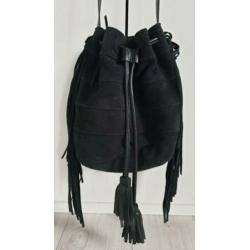 Pieces leren / suède tas zwart met franjes