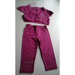 schattig roze setje van legging- topje-vestje (maat 96 –104)