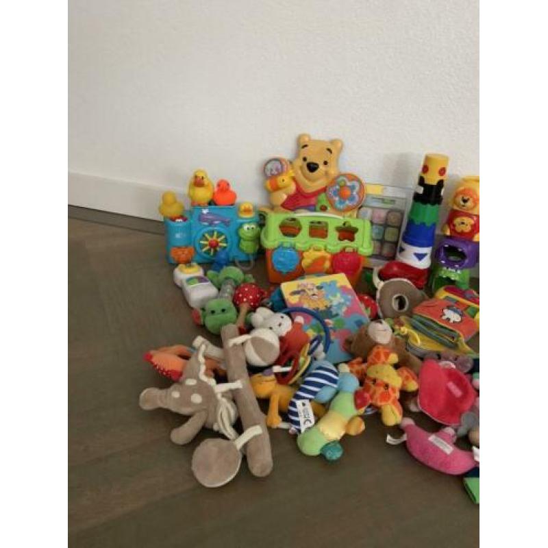 Doos vol speelgoed