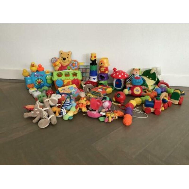 Doos vol speelgoed