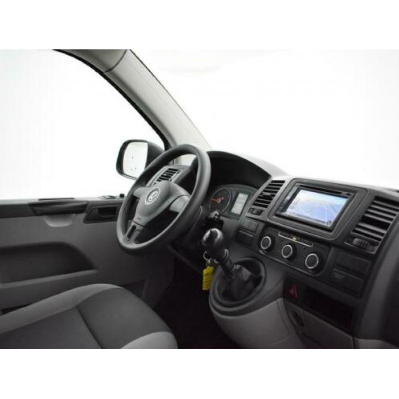 Volkswagen Transporter 2.0 TDI 115 PK L2H1 + NAVIGATIE / AIR