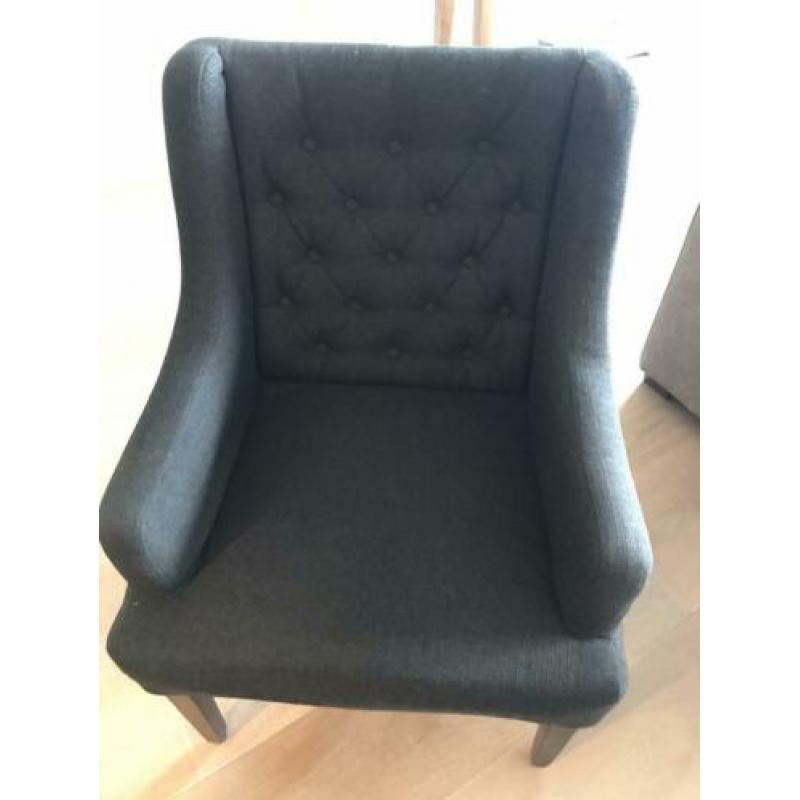 Gecaptionneerde eetkamerstoelen