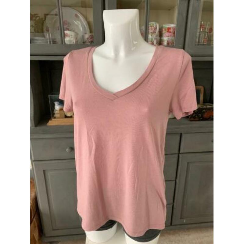 Roze top van Jacqueline de Yong maat S - met V Hals