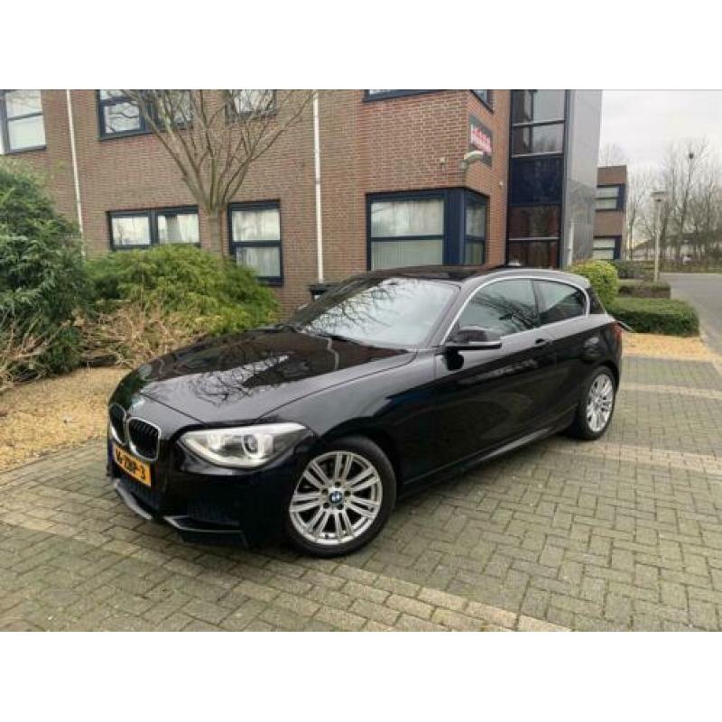 BMW 1-Serie 114I M-Pakket, Xenon, Leder, Origineel NL Auto!