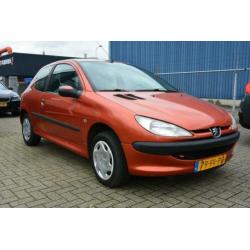 Peugeot 206 1.4 XT APK T/M 27-08-2020 ! ZUINIG & COMPACT ! A