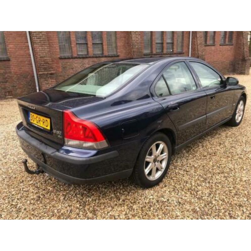 Volvo S60 2.4 170PK AUT 2001 Blauw automaat