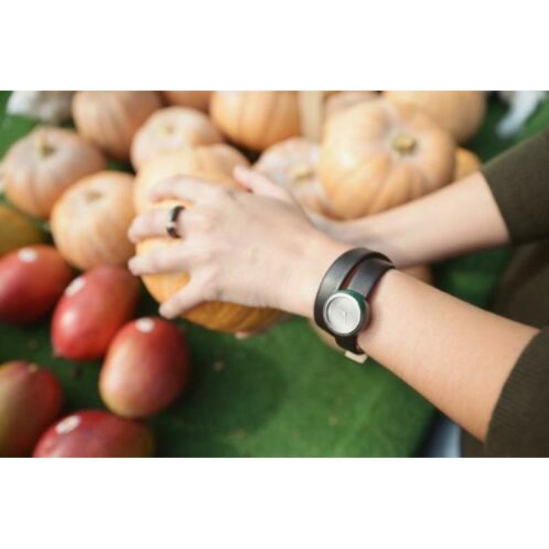 Tamawa horloge met 'biljartballetje'