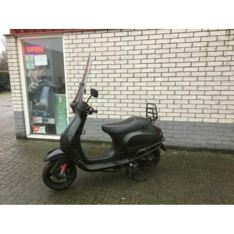 Dikke vespa s 25km snor 4t mat black bj2012 6000km