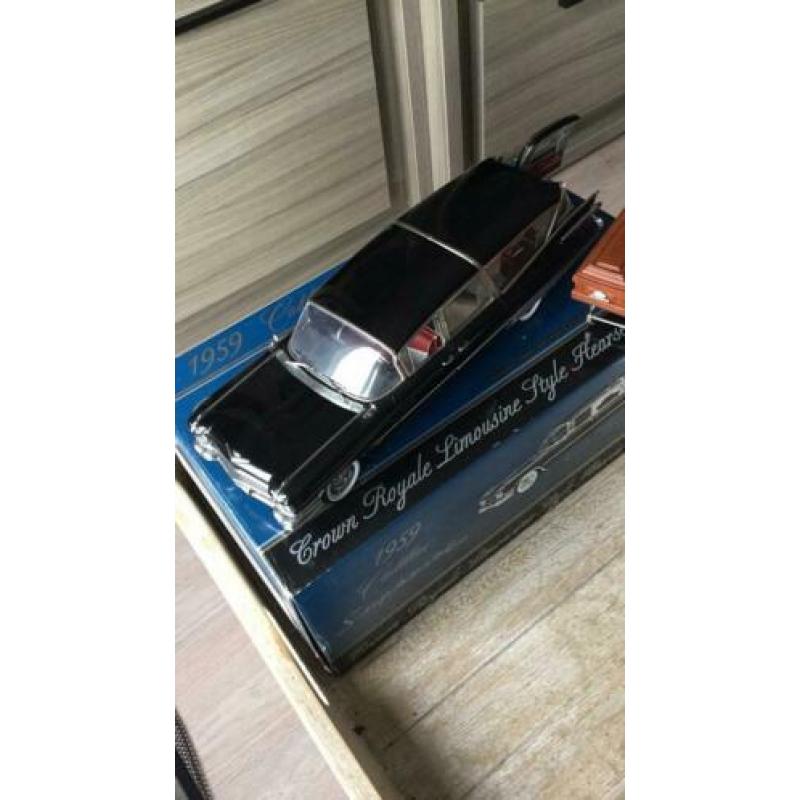 Begrafenisauto cadillac 1.18