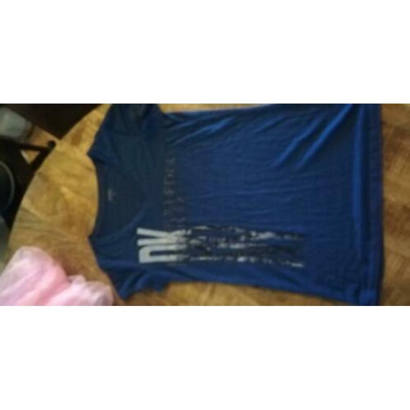DKNY t-shirt maat XS/S blauw