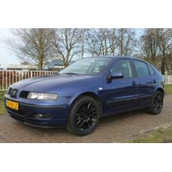 Seat Leon 1.6 16V 77KW 2003 Blauw Airco Trekhaak