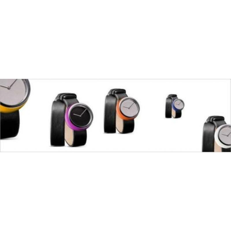 Tamawa horloge met 'biljartballetje'