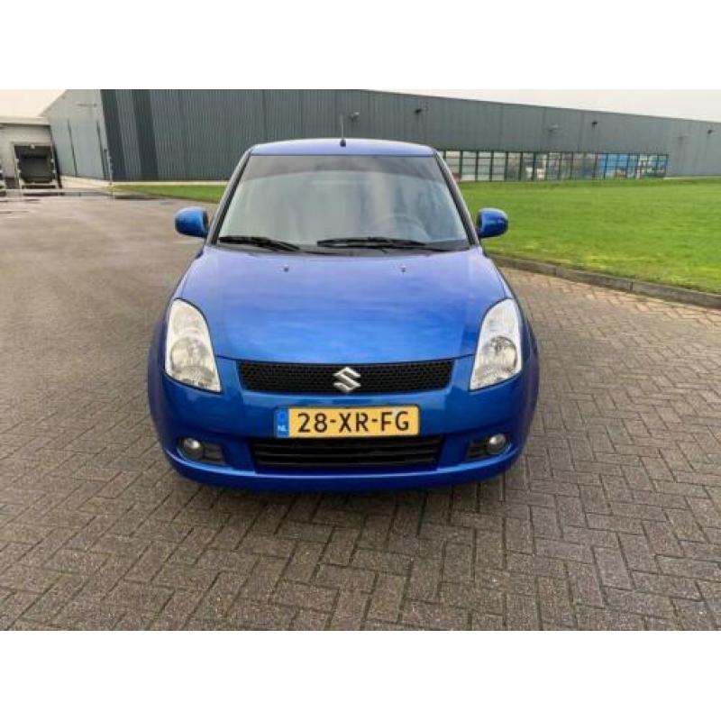 Suzuki Swift 1.5 Exclusive