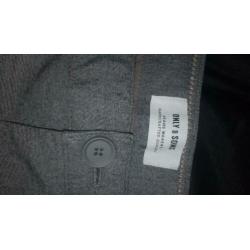 Pantalons, niet gedragen, beide maat 28/32