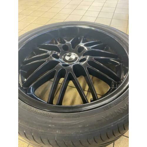 BMW e90 e91 e92 e93 18 inch vredestein powdercoated