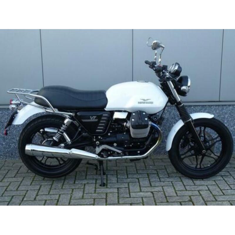 Moto Guzzi V 7 STONE (35KW MOGELIJK) (bj 2014)