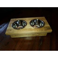 Voerbak voor kleine hond of poes