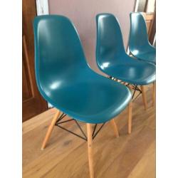 3 DSW chairs Eames stoelen kuipstoelen zgan petrol blauw