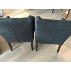 Gecaptionneerde eetkamerstoelen