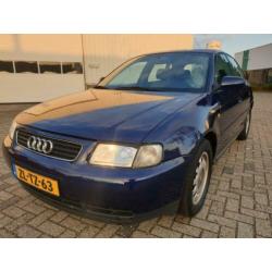 Audi A3 1.8 5V Attraction 5-DRS/AIRCO/XENON
