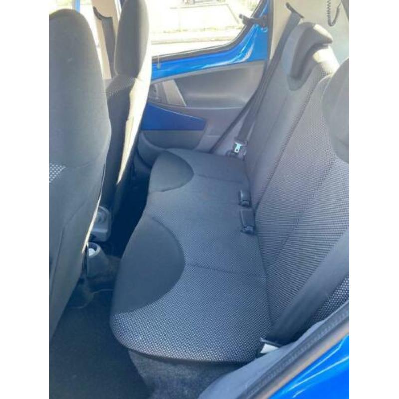 Toyota Aygo 1.0 12V Vvt-i 5DRS 2009 Blauw