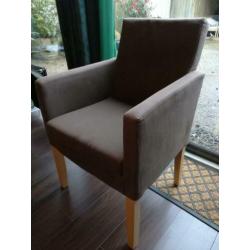 4 eettafel stoelen bruin