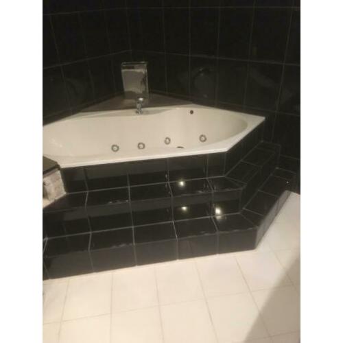 Villeroy & Boch whirlpool,hoekbubbelbad, teab.
