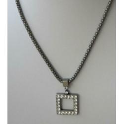 mooie retro ketting met vierkante hanger strass steentjes