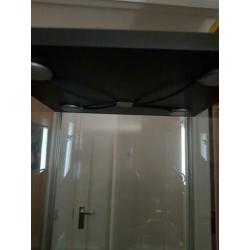 Vitrinekast met verlichting Ikea Detolf Zwart bruin 43x163cm