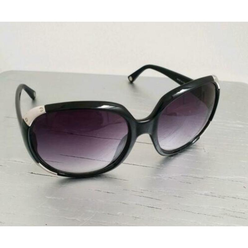 2 ORIGINELE dames zonnebrillen Michael Kors