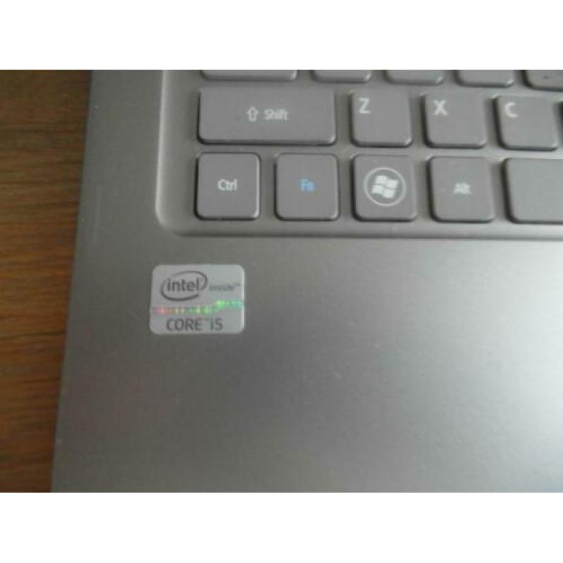 div laptops allen werkend 2x asus 1 x acer