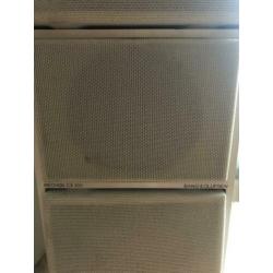 Bang en Olufsen beovox cx100 speakers.