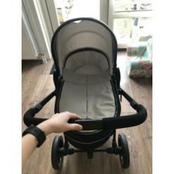 Kinderwagen/wandelwagencombinatie van BabyGo - Z.g.a.n.